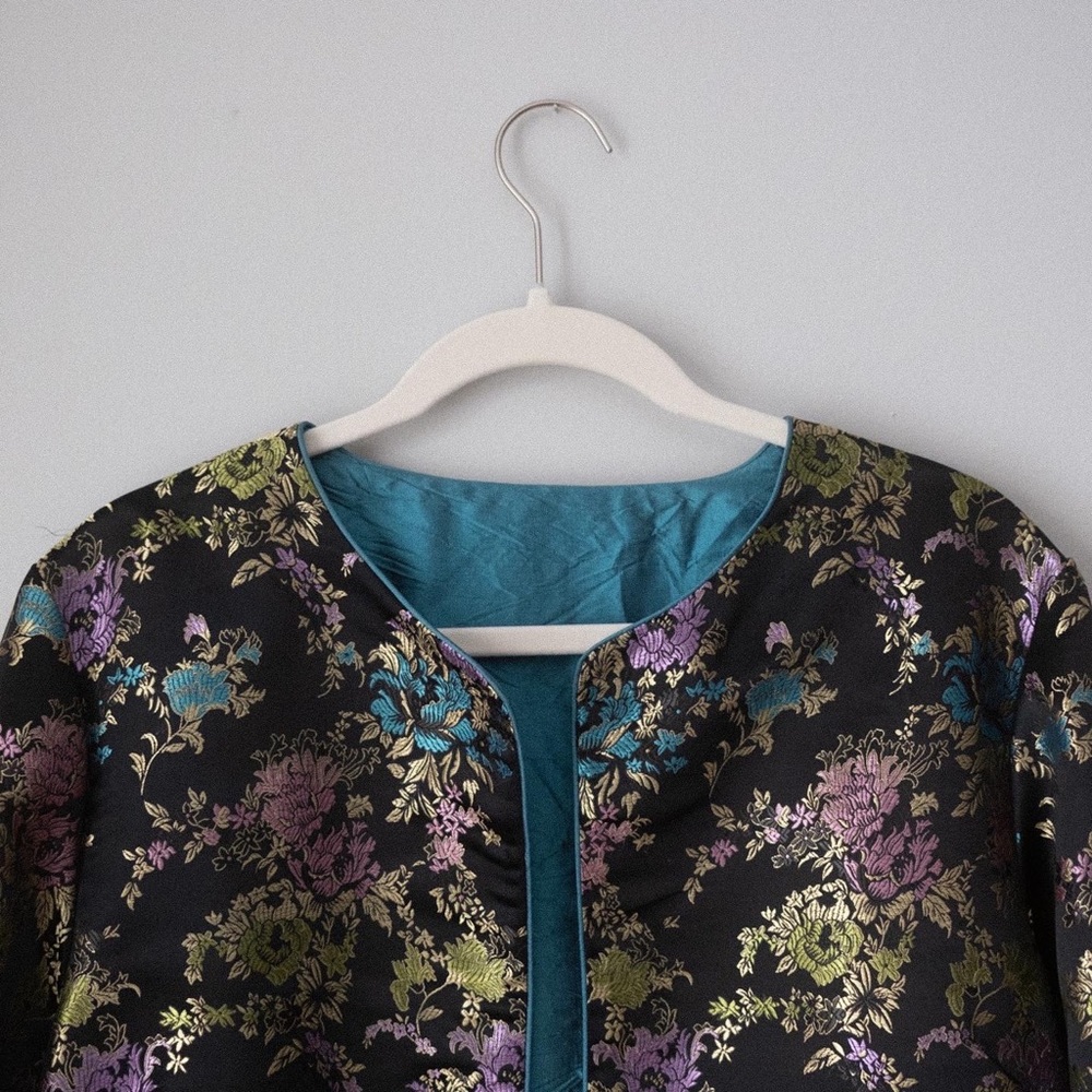 Embroidered reversible jacket - Picture 3 of 6